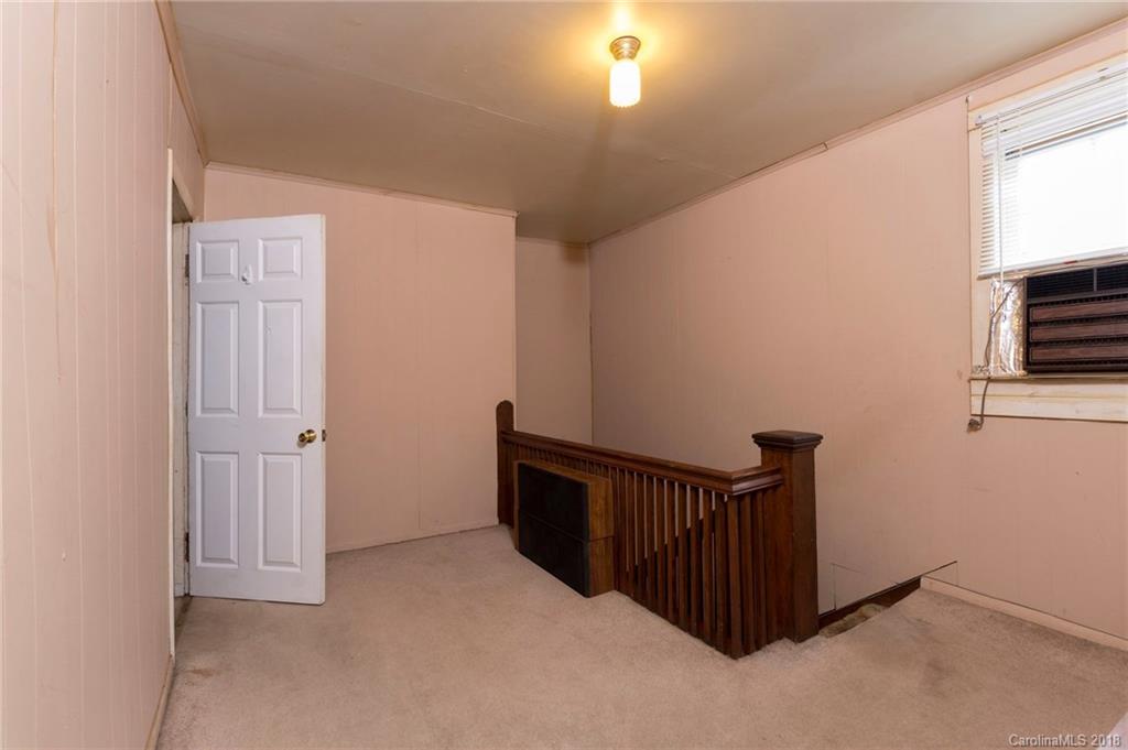 121 Annandale Avenue Asheville NC 28801