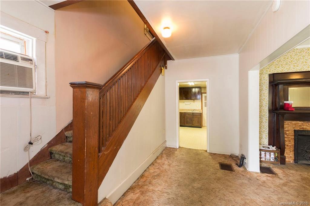121 Annandale Avenue Asheville NC 28801