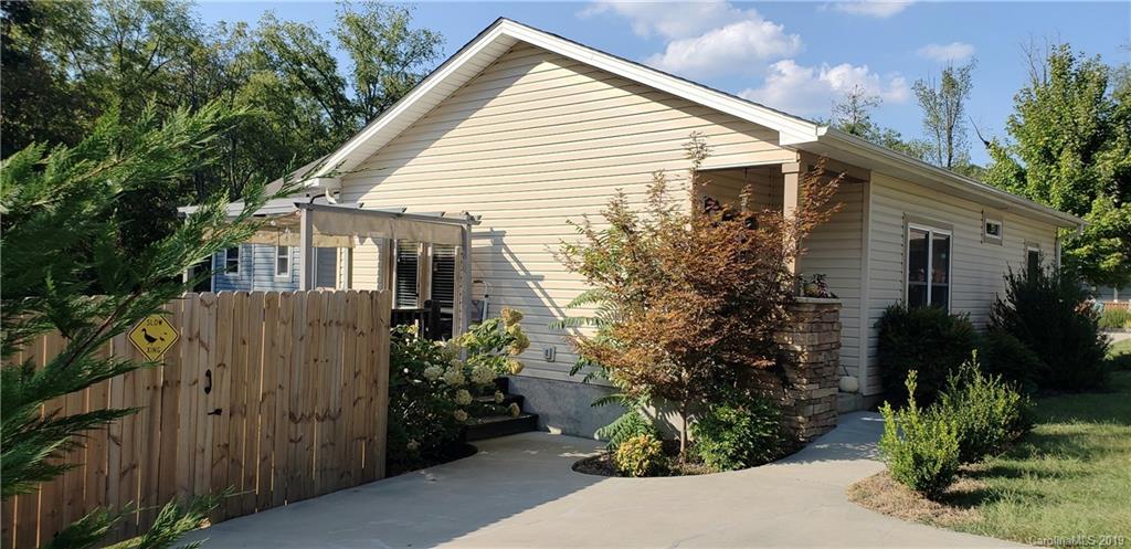 136 Crayton Creek Way Asheville NC 28803