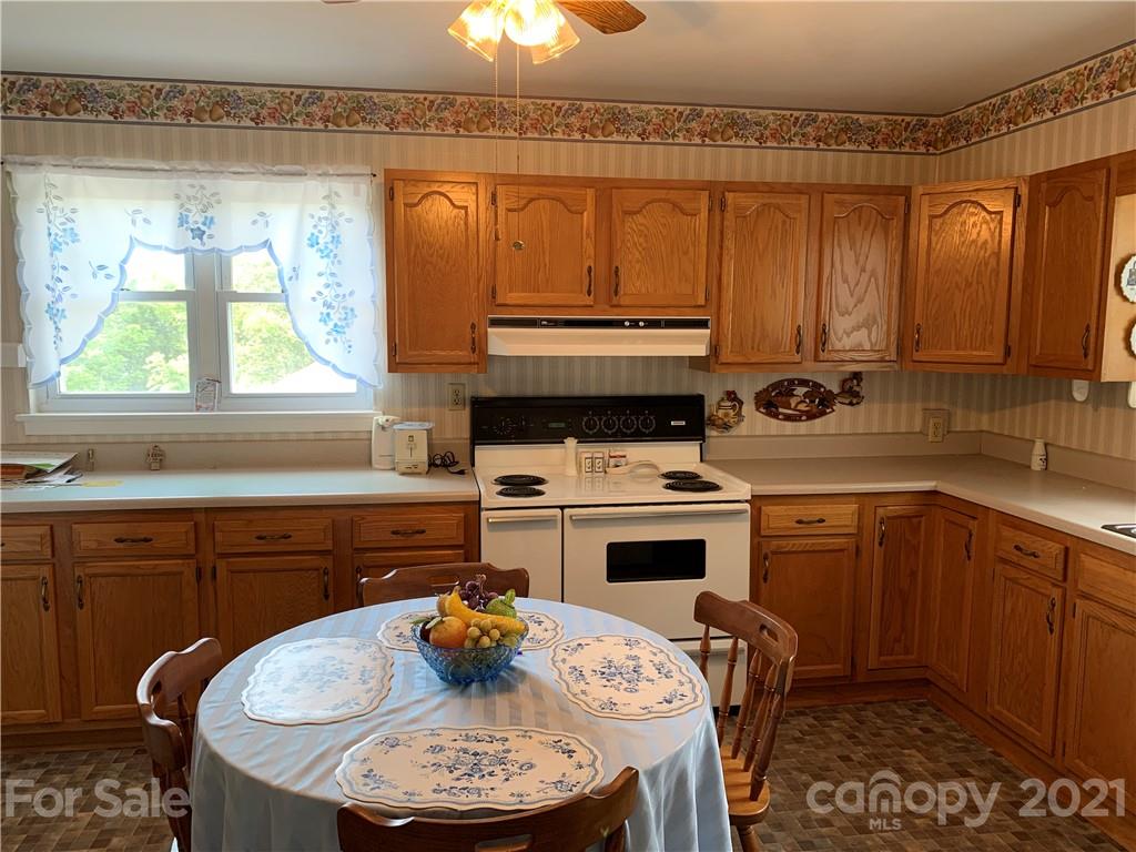 92 Ormond Avenue Asheville NC 28806