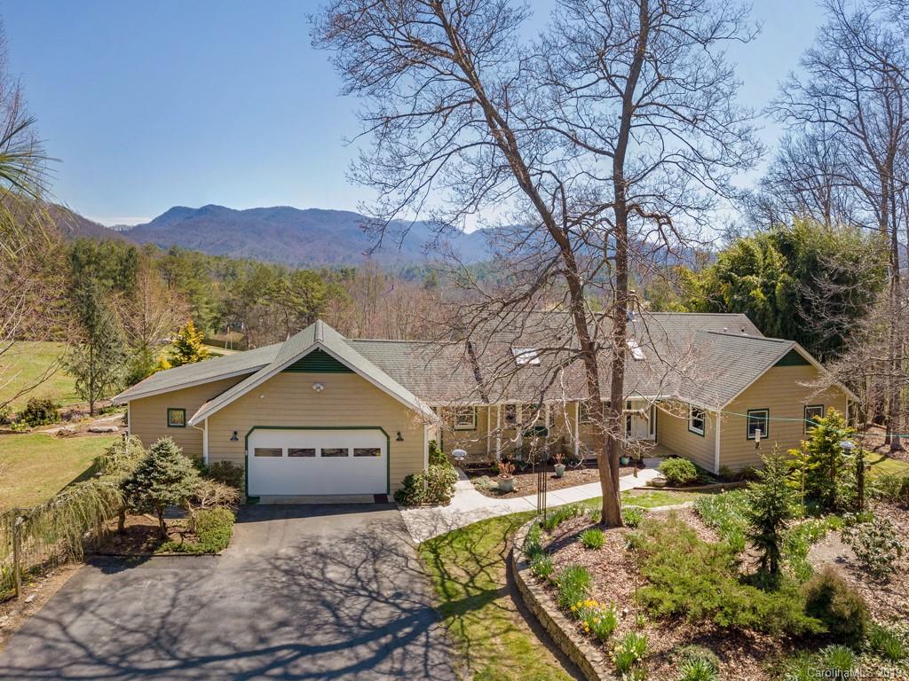 10 Sharon Drive Fairview NC 28730