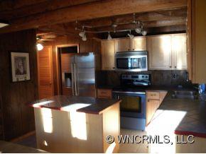 400 Hunter Street Burnsville NC 28714