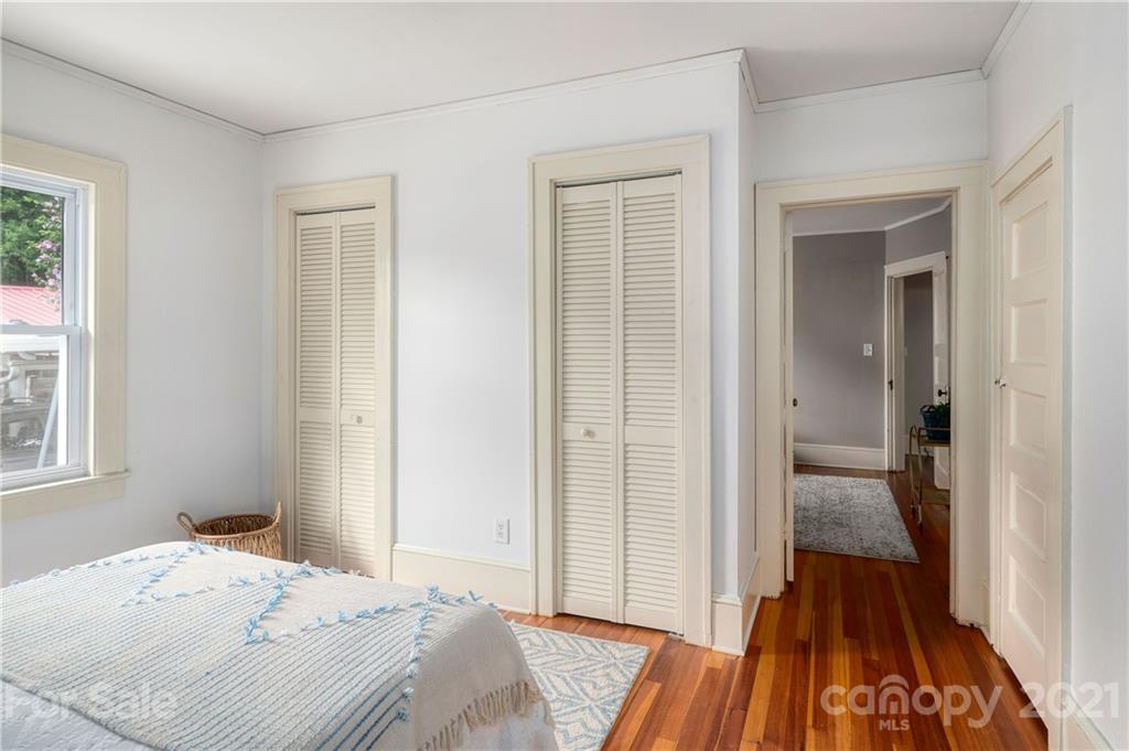 49 Nevada Avenue Asheville NC 28806