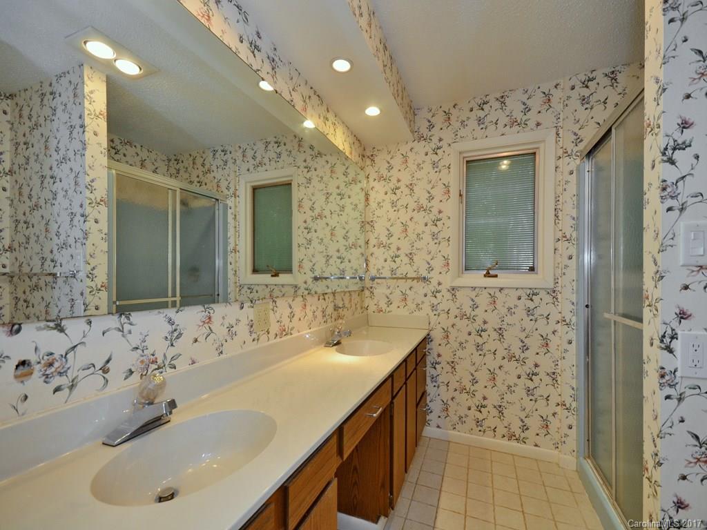 18 Parkview Drive Asheville NC 28805