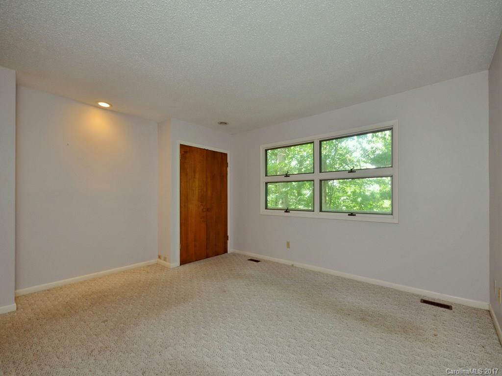 18 Parkview Drive Asheville NC 28805