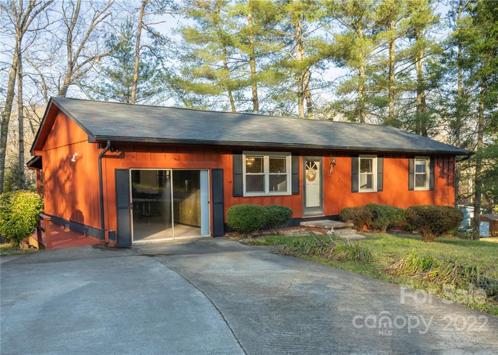 30 Evelake Drive Asheville NC 28806