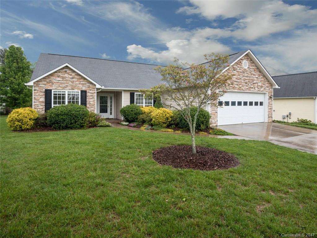 48 Meadow Walk Court Fletcher NC 28732