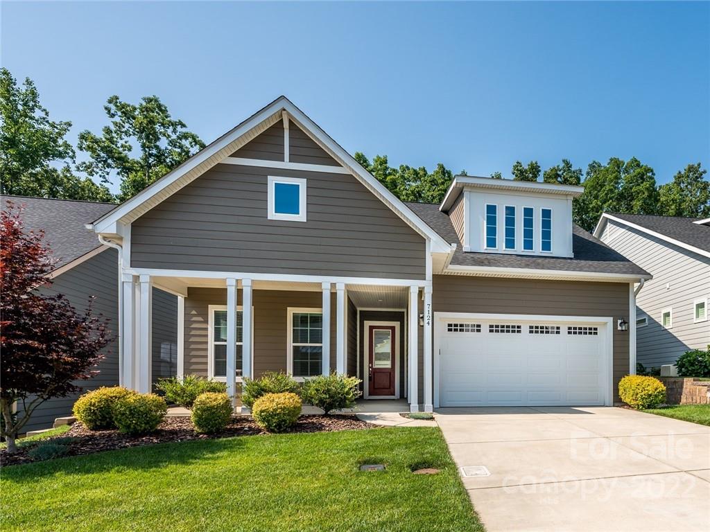 7124 Hanging Rock Court Denver NC 28037