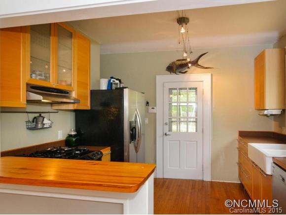 11 Tarpon Avenue Asheville NC 28806