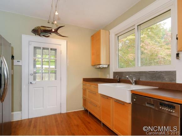 11 Tarpon Avenue Asheville NC 28806