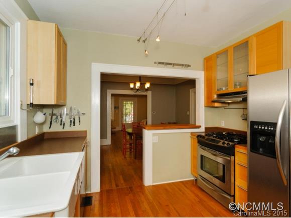 11 Tarpon Avenue Asheville NC 28806