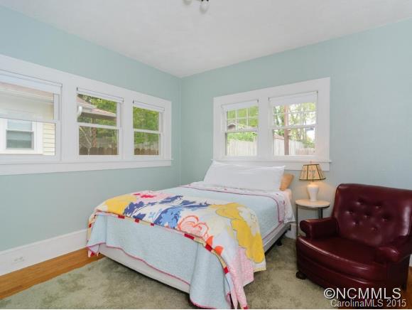 11 Tarpon Avenue Asheville NC 28806