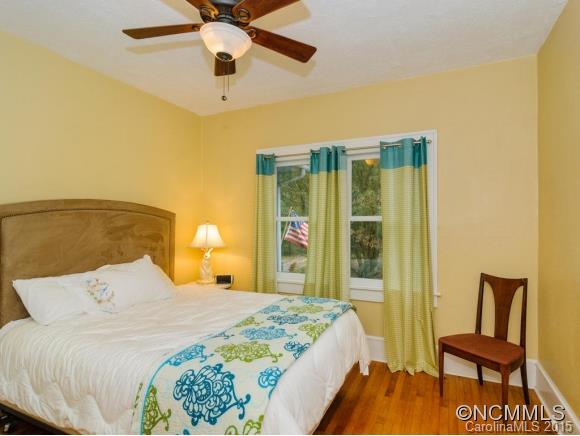 11 Tarpon Avenue Asheville NC 28806