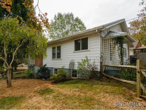 11 Tarpon Avenue Asheville NC 28806