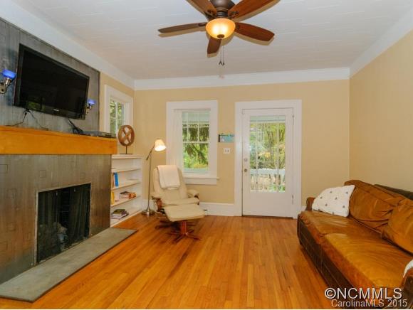 11 Tarpon Avenue Asheville NC 28806