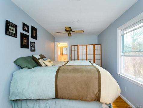 18 Wilburn Road Asheville NC 28806