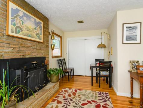18 Wilburn Road Asheville NC 28806