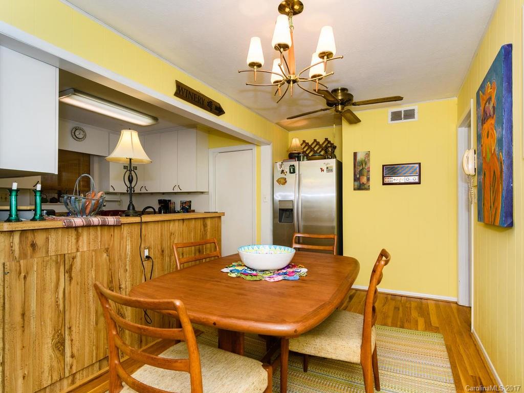 18 Wilburn Road Asheville NC 28806