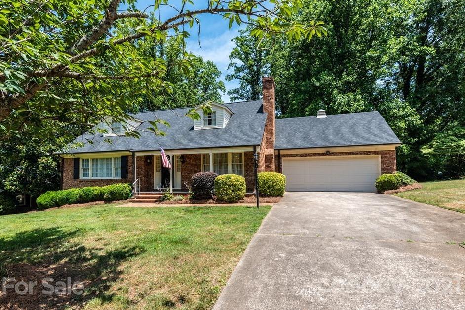 164 17th Avenue NW Hickory NC 28601