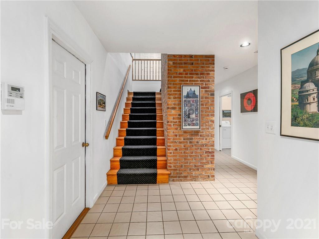 323 Cedar Crest Drive Asheville NC 28803