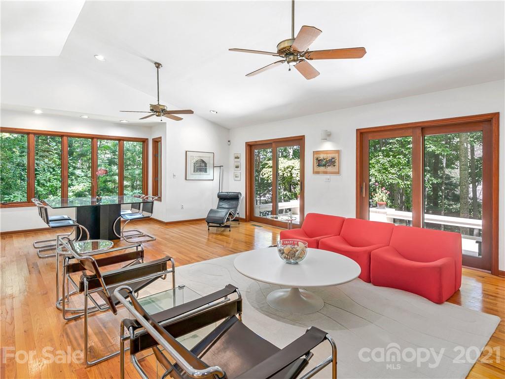 323 Cedar Crest Drive Asheville NC 28803