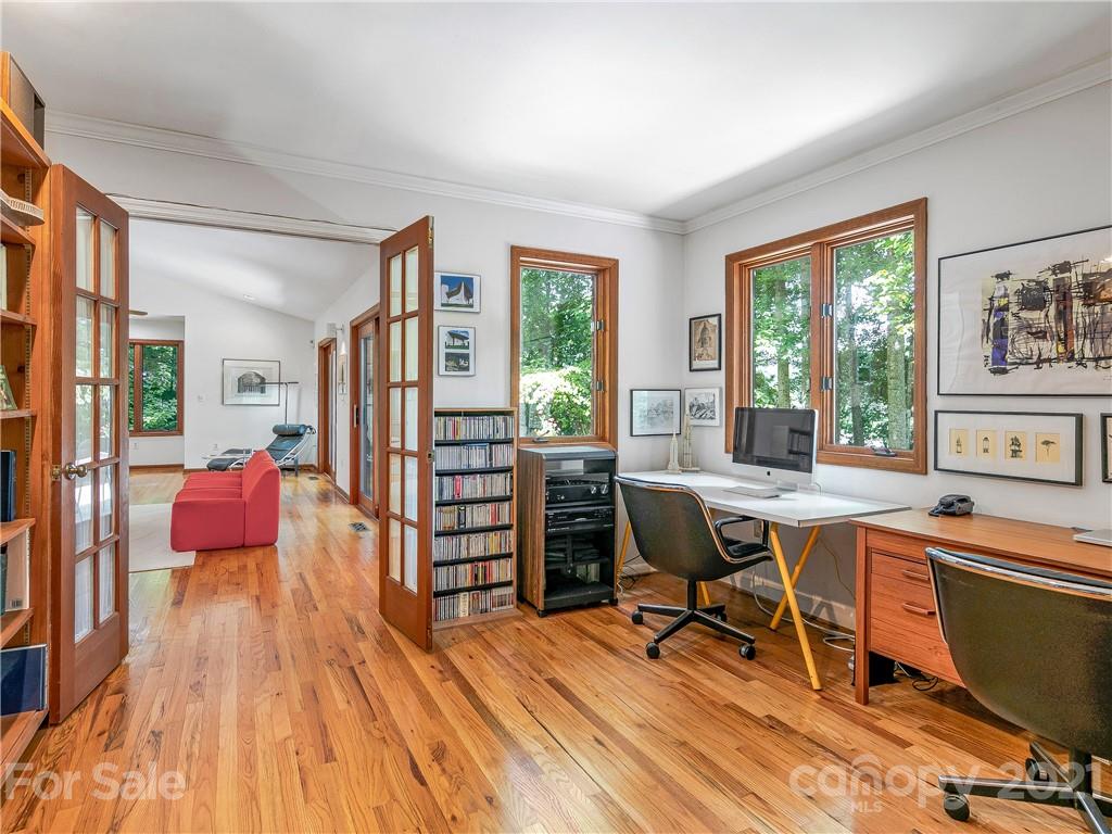 323 Cedar Crest Drive Asheville NC 28803