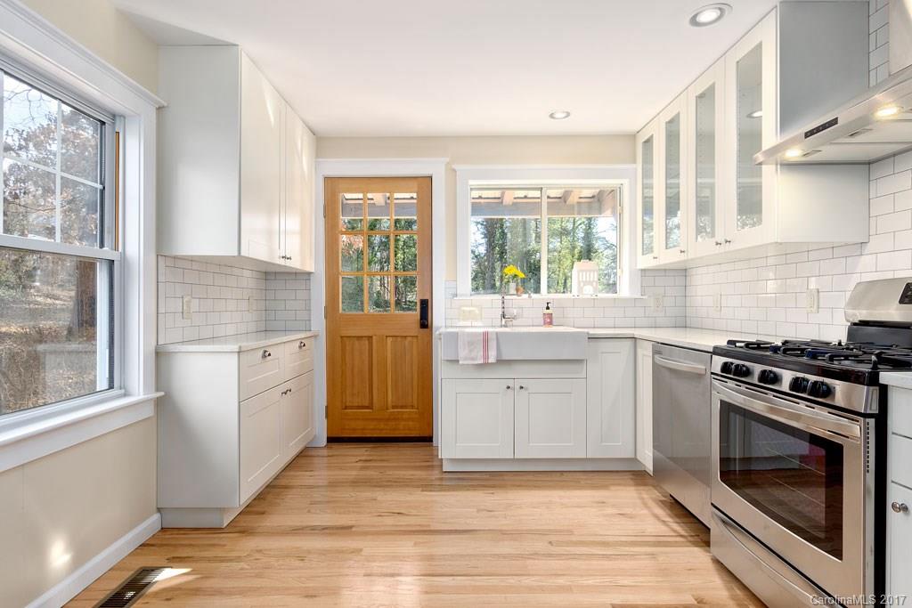 21 Carrier Street Asheville NC 28806