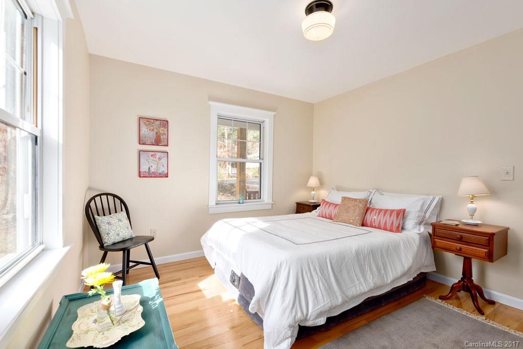 21 Carrier Street Asheville NC 28806