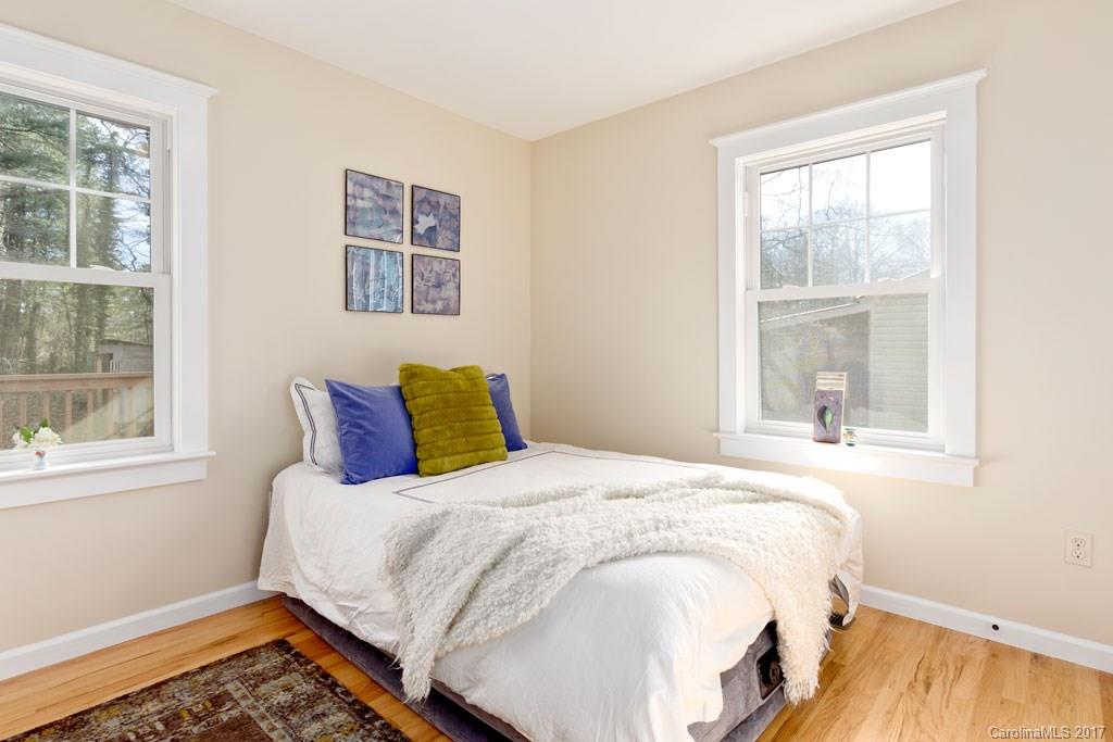 21 Carrier Street Asheville NC 28806