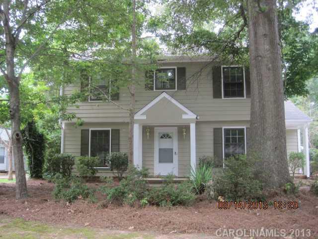 4915 Chestnut Lake Drive Charlotte NC 28227