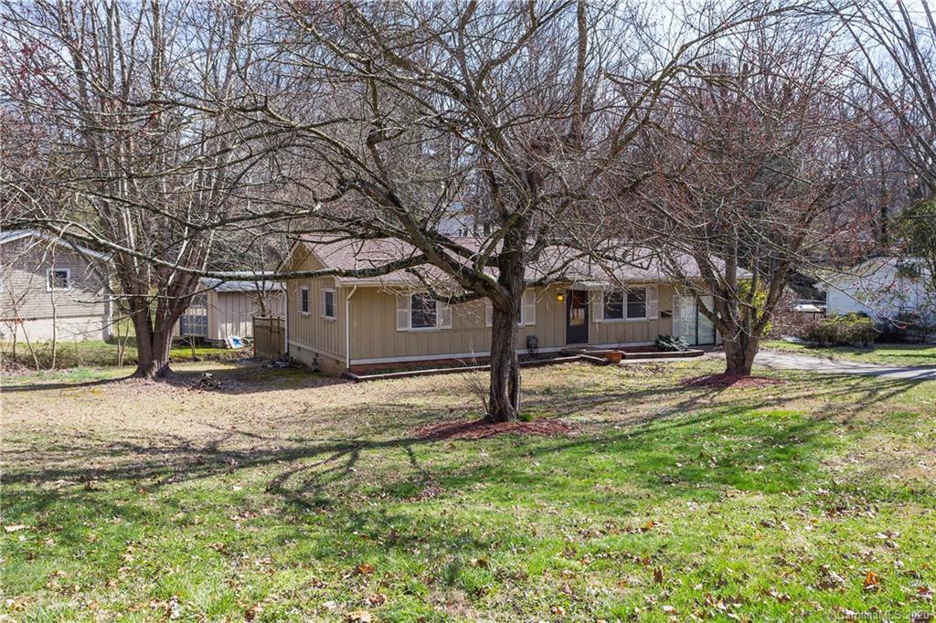 28 Lancelot Lane Asheville NC 28806