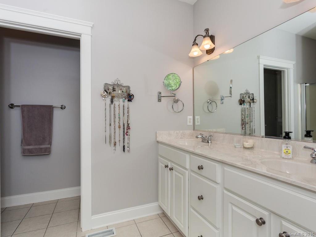 163 Carolina Bluebird Loop Arden NC 28704