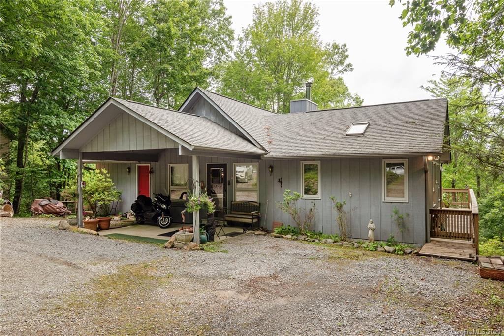 24 Wanei Court Brevard NC 28712