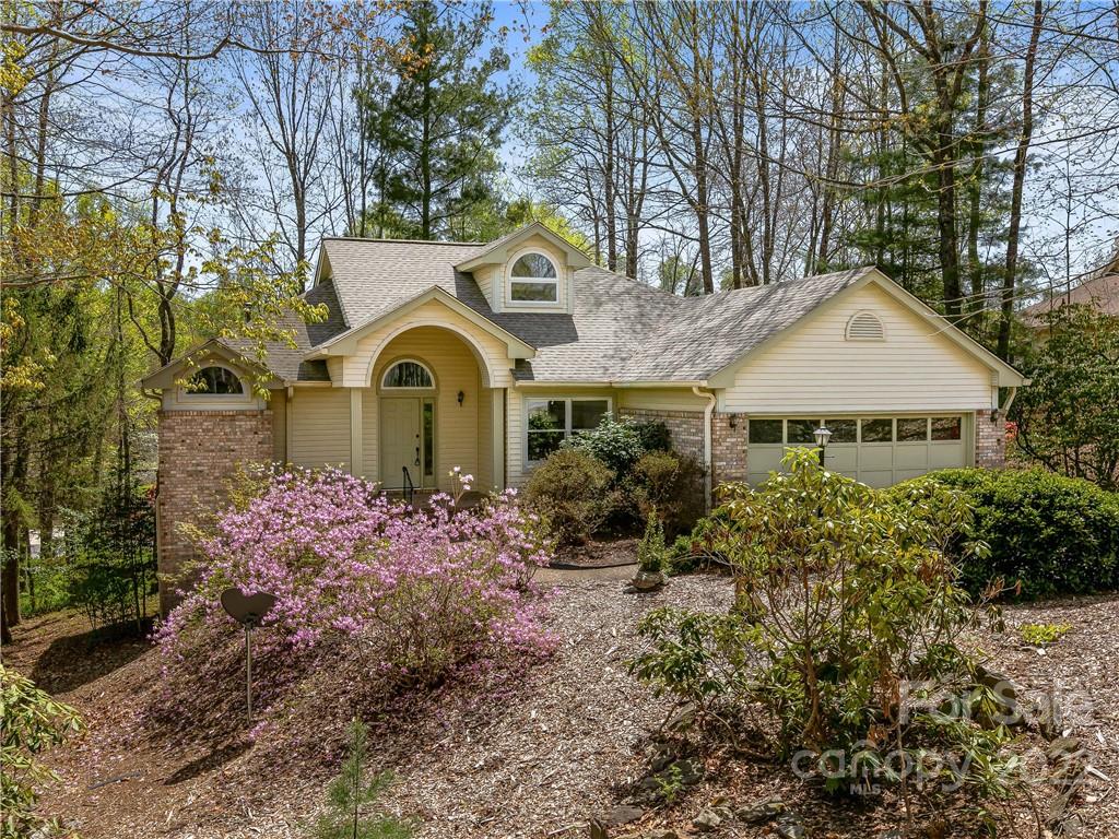 101 Brewster Circle Hendersonville NC 28791