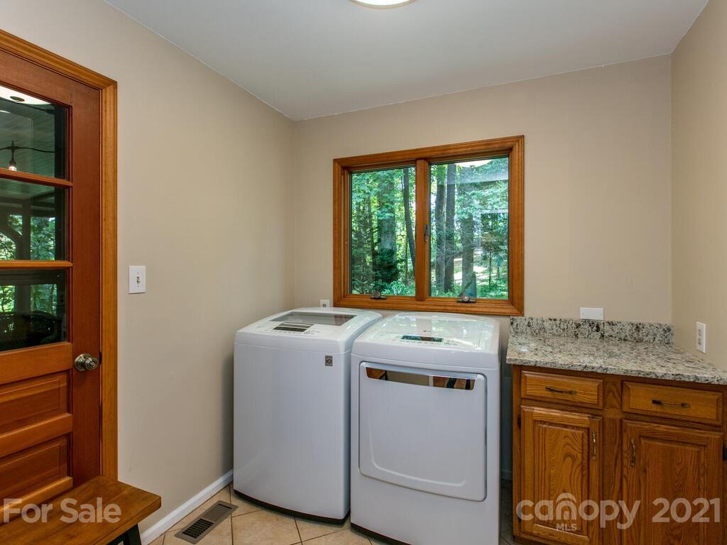 32 Buck Acres Drive Asheville NC 28806
