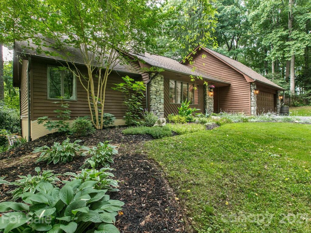 32 Buck Acres Drive Asheville NC 28806