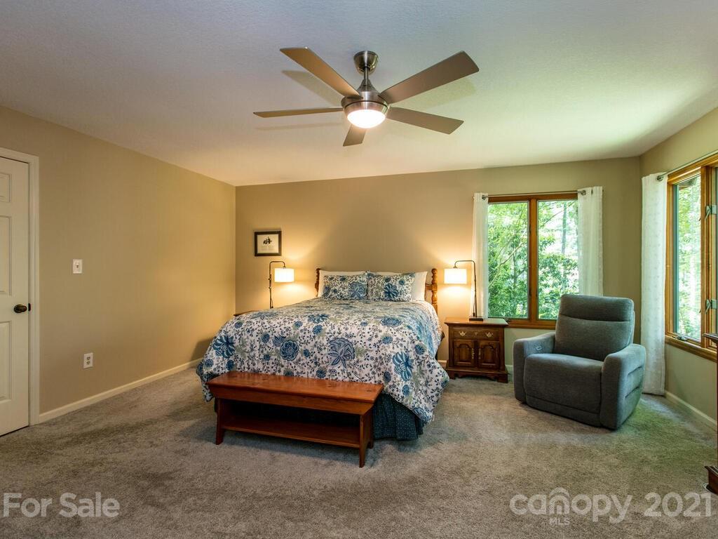 32 Buck Acres Drive Asheville NC 28806