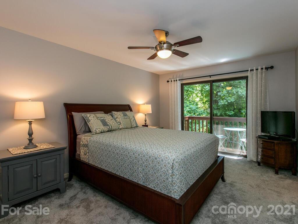 32 Buck Acres Drive Asheville NC 28806