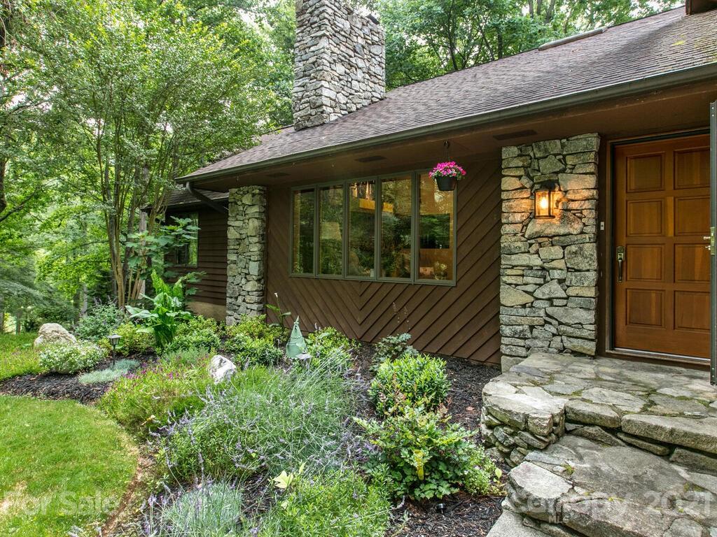 32 Buck Acres Drive Asheville NC 28806
