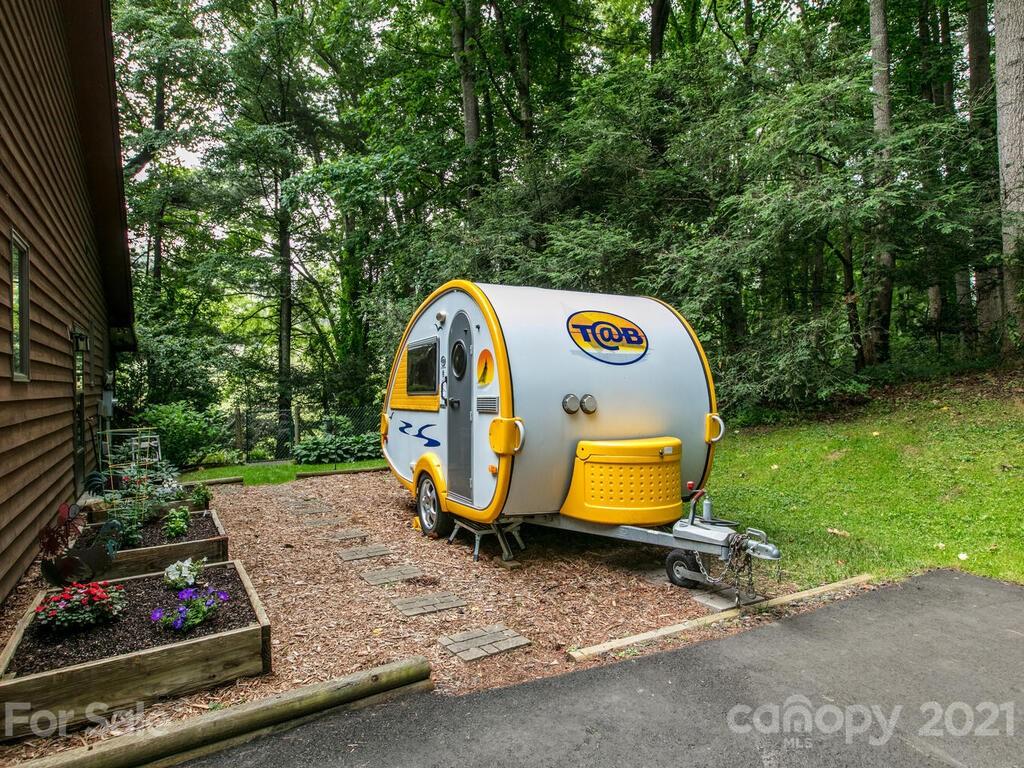 32 Buck Acres Drive Asheville NC 28806