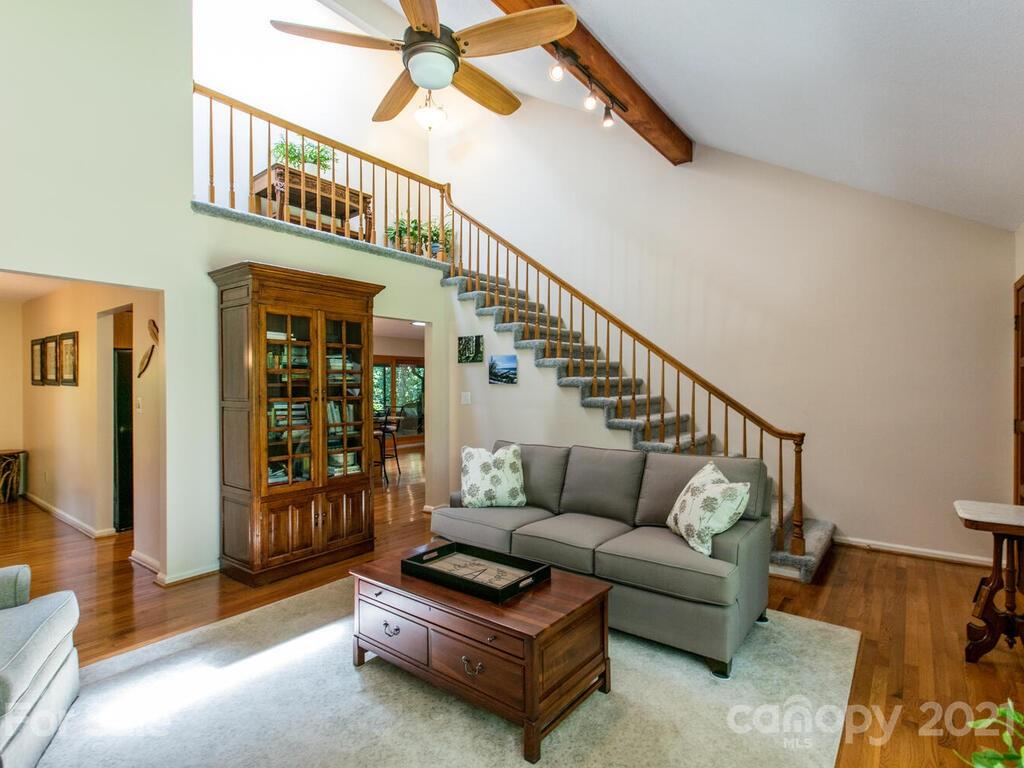 32 Buck Acres Drive Asheville NC 28806