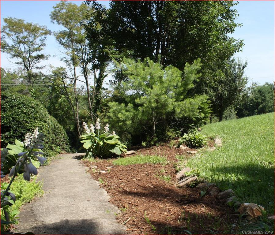 10 Clearview Lane Weaverville NC 28787