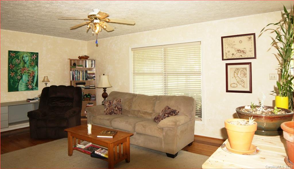 10 Clearview Lane Weaverville NC 28787
