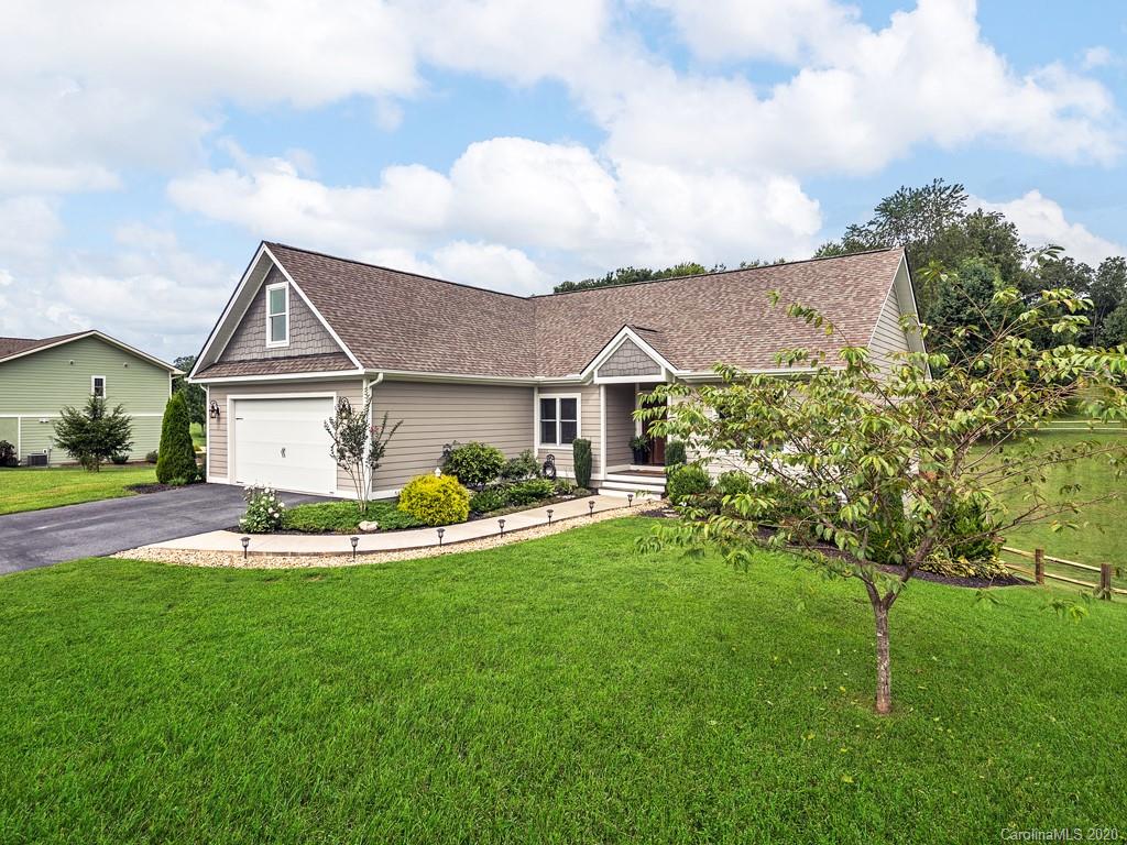 69 Lone Oak Drive Mills River NC 28759