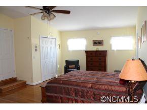 14 Green Valley Road Asheville NC 28806