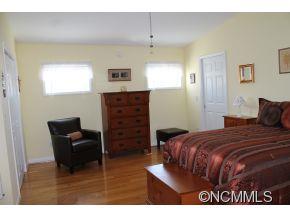 14 Green Valley Road Asheville NC 28806