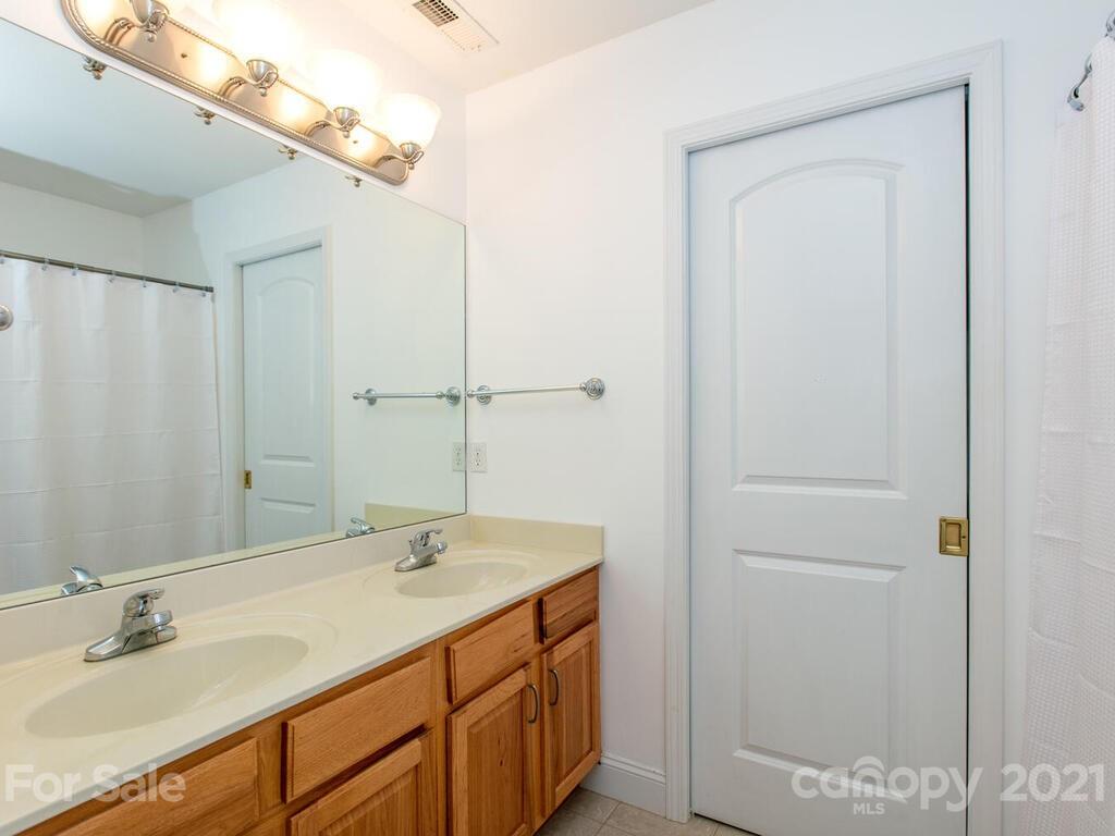 35 Viera Drive Swannanoa NC 28778