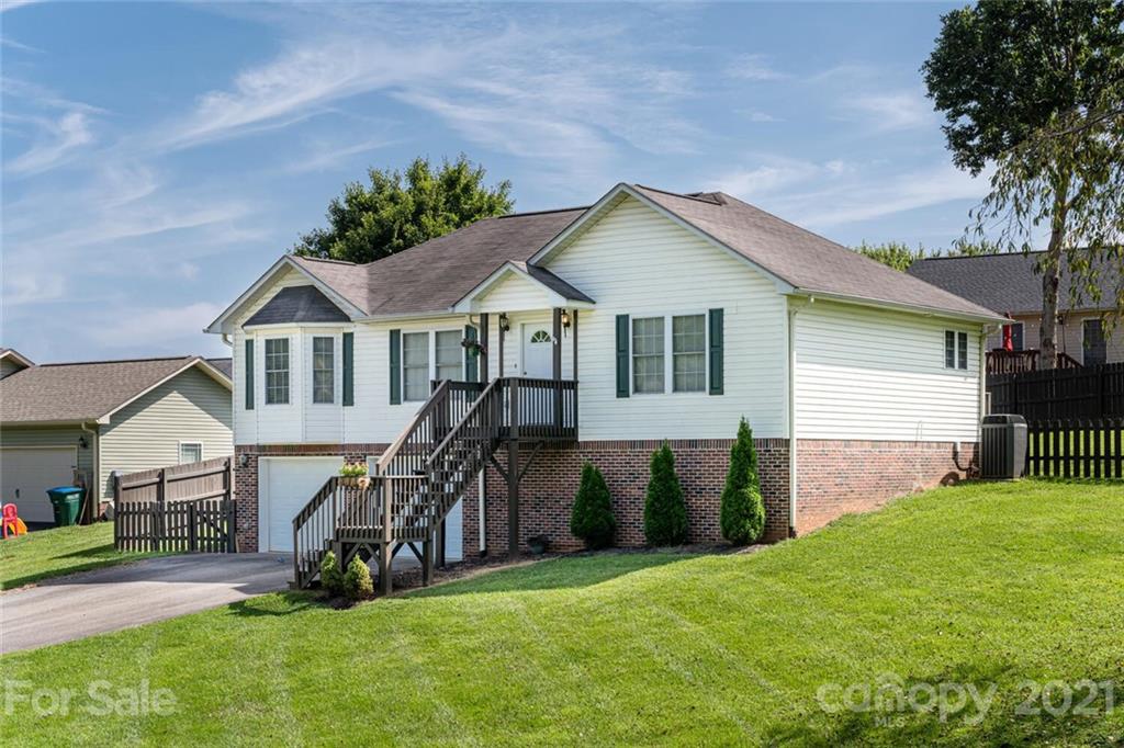 109 Littlefield Drive Candler NC 28715