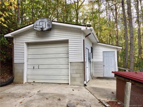 843 North Fork Road Barnardsville NC 28709