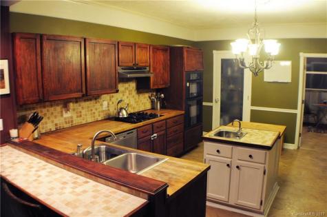 843 North Fork Road Barnardsville NC 28709